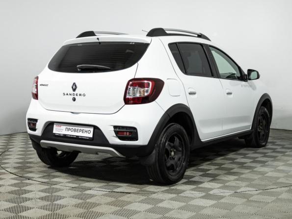Renault Sandero II Рестайлинг с пробегом 2018 года, цена 949 700 рублей, 147352 км, хэтчбек, Автокод Объявления