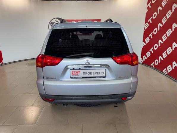 Mitsubishi Pajero Sport II с пробегом 2010 года, цена 1 349 000 рублей, 172138 км, внедорожник, Автокод Объявления