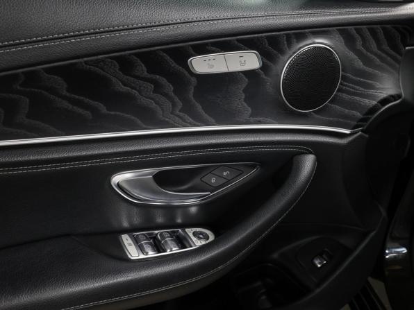 Mercedes-Benz E-Класс V (W213 S213 C238) с пробегом 2019 года, цена 3 650 000 рублей, 99119 км, седан, Автокод Объявления