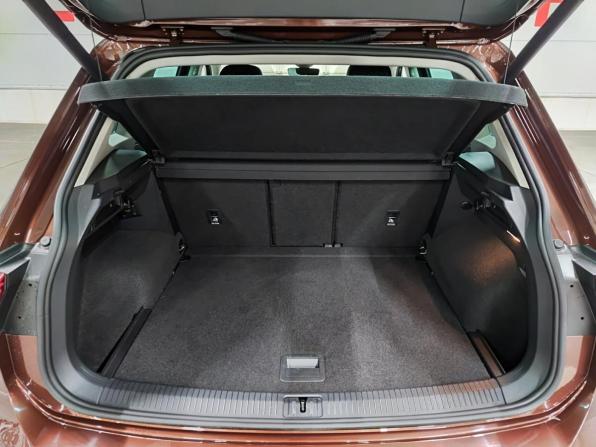 Volkswagen Tiguan II Рестайлинг с пробегом 2021 года, цена 3 050 000 рублей, 133637 км, внедорожник, Автокод Объявления