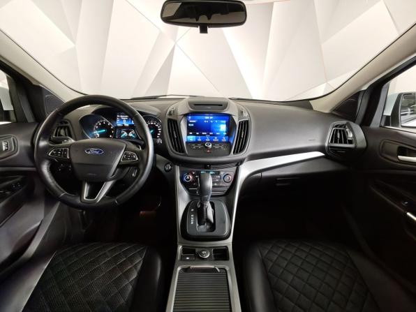 Ford Kuga II Рестайлинг с пробегом 2017 года, цена 1 993 000 рублей, 40990 км, внедорожник, Автокод Объявления