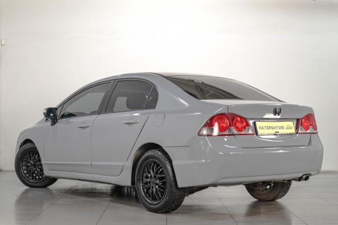 Honda Civic VIII с пробегом 2006 года, цена 549 000 рублей, 368200 км, седан, Автокод Объявления