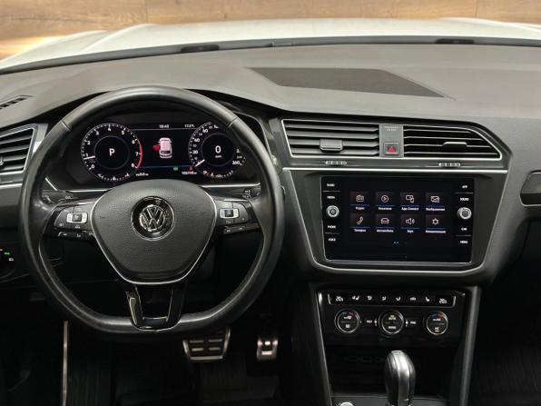 Volkswagen Tiguan II с пробегом 2018 года, цена 2 690 000 рублей, 106740 км, внедорожник, Автокод Объявления