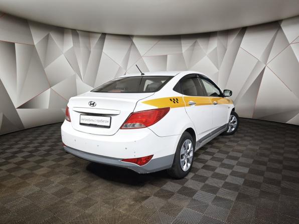 Hyundai Solaris I Рестайлинг с пробегом 2016 года, цена 429 000 рублей, 521838 км, седан, Автокод Объявления