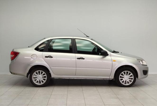 Lada (ВАЗ) Granta I с пробегом 2017 года, цена 390 000 рублей, 150725 км, седан, Автокод Объявления