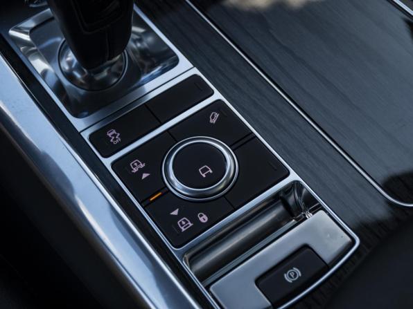 Land Rover Range Rover Sport II Рестайлинг с пробегом 2018 года, цена 5 240 000 рублей, 59846 км, внедорожник, Автокод Объявления