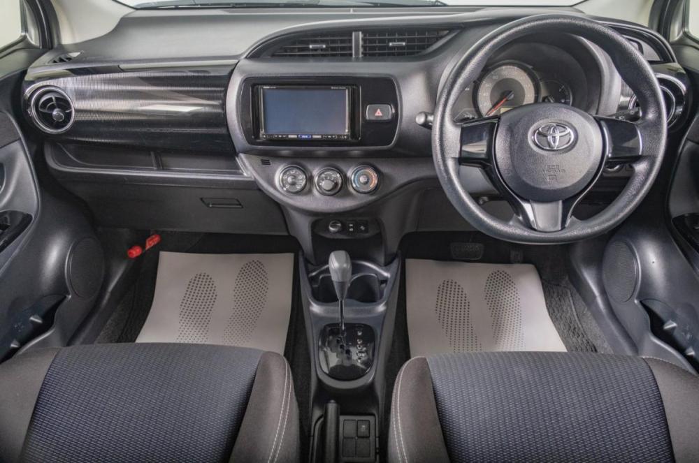 Toyota Vitz III (XP130) Рестайлинг Томск  - изображение 11