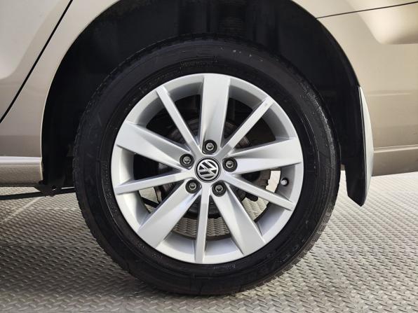 Volkswagen Polo V Рестайлинг с пробегом 2016 года, цена 1 260 000 рублей, 160850 км, седан, Автокод Объявления