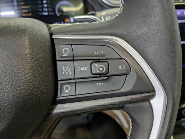 Jeep Grand Cherokee V (WL) с пробегом 2023 года, цена 6 500 000 рублей, 59587 км, внедорожник, Автокод Объявления