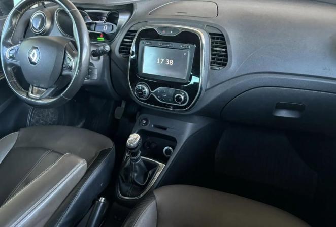 Renault Kaptur I с пробегом 2018 года, цена 1 499 000 рублей, 179801 км, внедорожник, Автокод Объявления
