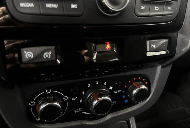 Renault Duster I Рестайлинг с пробегом 2015 года, цена 970 000 рублей, 173441 км, внедорожник, Автокод Объявления