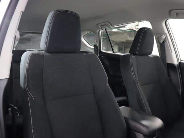 Toyota RAV4 IV (XA40) Рестайлинг с пробегом 2015 года, цена 2 199 900 рублей, 105977 км, внедорожник, Автокод Объявления
