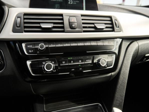 BMW 3 серии VI (F3x) Рестайлинг с пробегом 2018 года, цена 2 100 000 рублей, 121214 км, лифтбек, Автокод Объявления