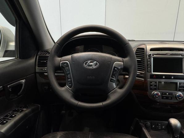 Hyundai Santa Fe II Рестайлинг с пробегом 2011 года, цена 1 499 000 рублей, 212087 км, внедорожник, Автокод Объявления