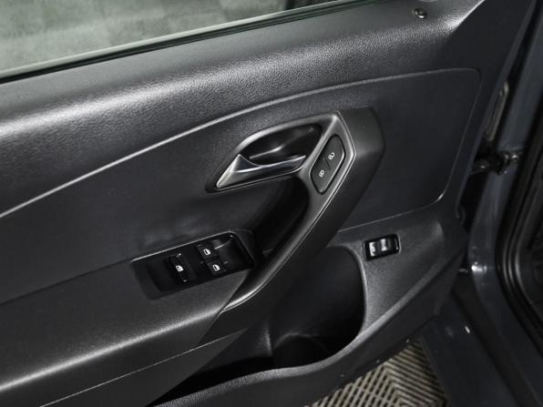 Volkswagen Polo V с пробегом 2013 года, цена 650 000 рублей, 214518 км, седан, Автокод Объявления