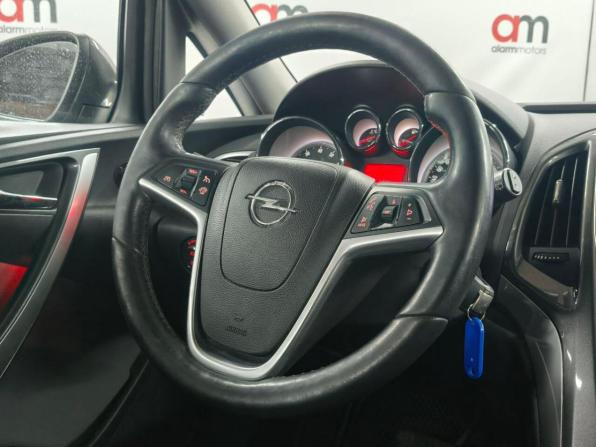 Opel Astra J Рестайлинг с пробегом 2014 года, цена 589 000 рублей, 193000 км, хэтчбек, Автокод Объявления