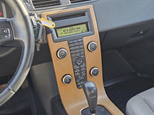 Volvo S40 II Рестайлинг с пробегом 2008 года, цена 690 000 рублей, 302151 км, седан, Автокод Объявления