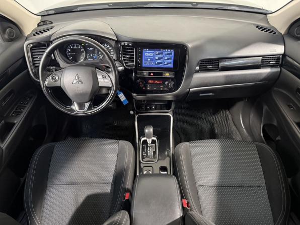 Mitsubishi Outlander III Рестайлинг 3 с пробегом 2019 года, цена 2 119 800 рублей, 115500 км, внедорожник, Автокод Объявления