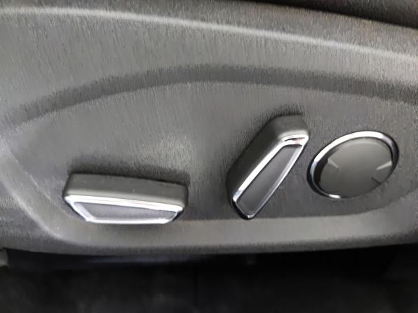 Ford Mondeo V с пробегом 2016 года, цена 1 350 000 рублей, 235000 км, седан, Автокод Объявления