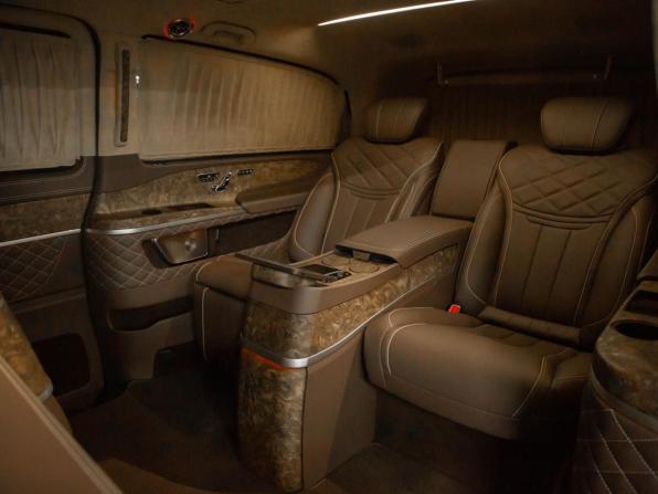 Новый Mercedes-Benz V-Класс III (W447) Рестайлинг 2 2025 года, цена 34 300 000 рублей, минивэн, Автокод Объявления