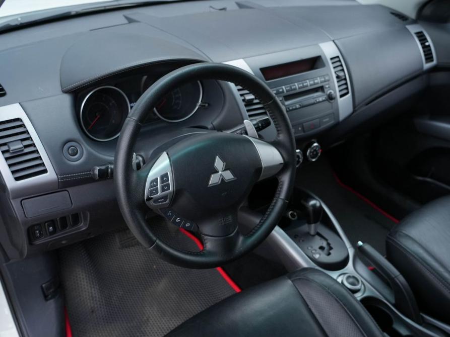 Mitsubishi Outlander II Рестайлинг Новосибирск  - изображение 11