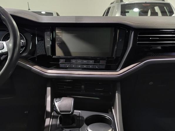 Volkswagen Touareg III с пробегом 2020 года, цена 4 770 000 рублей, 122079 км, внедорожник, Автокод Объявления