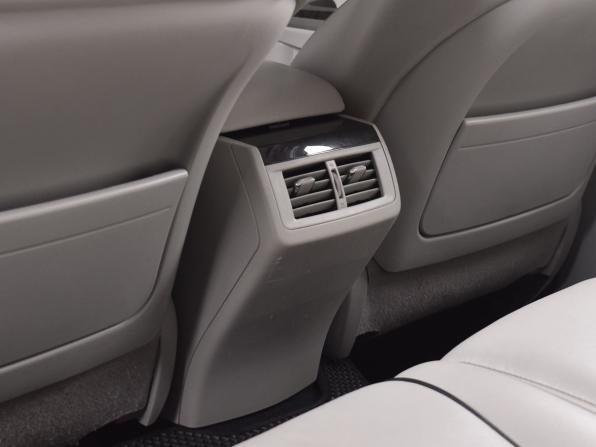Toyota Venza I Рестайлинг с пробегом 2013 года, цена 1 914 995 рублей, 267578 км, внедорожник, Автокод Объявления