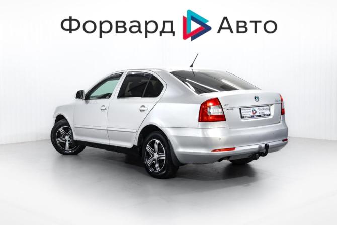 Skoda Octavia II (A5) Рестайлинг с пробегом 2013 года, цена 749 000 рублей, 273000 км, лифтбек, Автокод Объявления