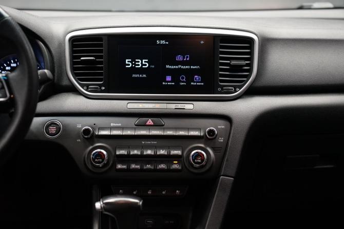 Kia Sportage IV Рестайлинг с пробегом 2018 года, цена 2 550 000 рублей, 178350 км, внедорожник, Автокод Объявления