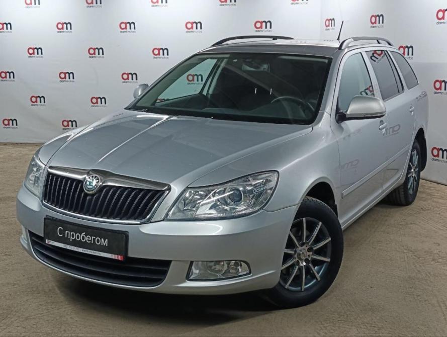 Skoda Octavia II (A5) Рестайлинг Санкт-Петербург  - изображение 3