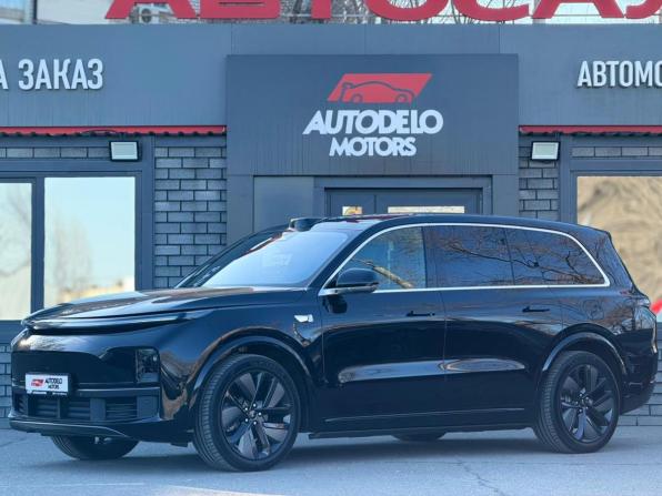 Li Auto (Lixiang) L9 I с пробегом 2024 года, цена 6 990 000 рублей, 9700 км, внедорожник, Автокод Объявления