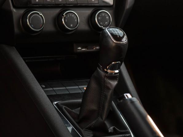 Skoda Octavia III (A7) с пробегом 2015 года, цена 1 120 000 рублей, 218644 км, лифтбек, Автокод Объявления