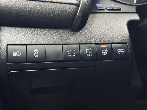 Toyota Camry VIII (XV70) Рестайлинг с пробегом 2021 года, цена 3 250 000 рублей, 51125 км, седан, Автокод Объявления