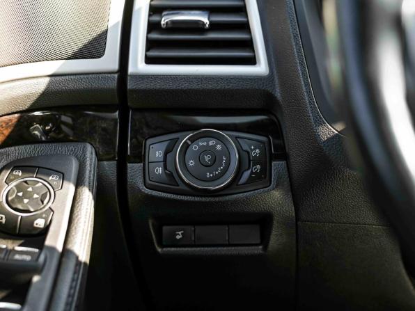 Ford Explorer V с пробегом 2014 года, цена 1 930 000 рублей, 198673 км, внедорожник, Автокод Объявления