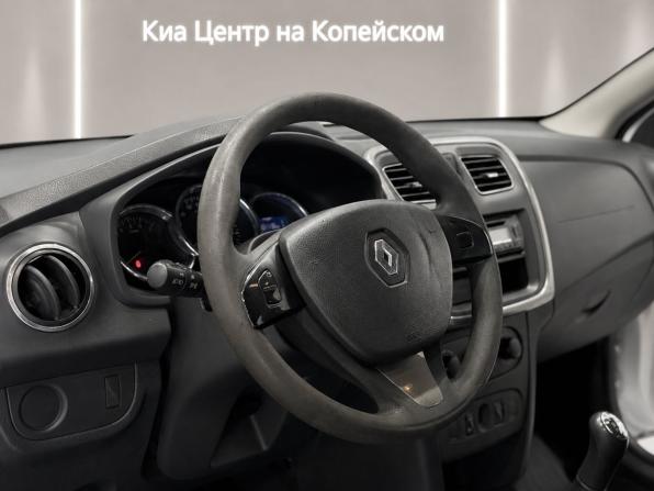 Renault Sandero II с пробегом 2017 года, цена 645 000 рублей, 170115 км, хэтчбек, Автокод Объявления