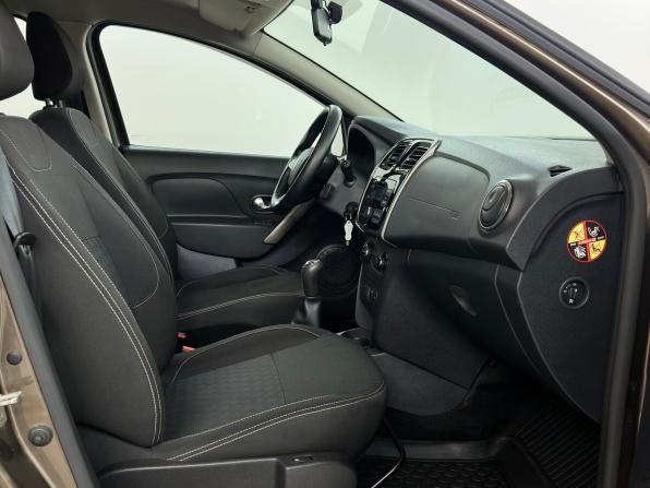 Renault Sandero II Рестайлинг с пробегом 2018 года, цена 960 000 рублей, 110042 км, хэтчбек, Автокод Объявления
