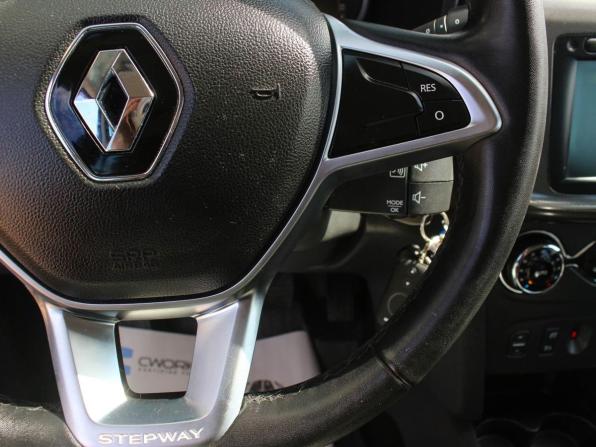 Renault Sandero II Рестайлинг с пробегом 2018 года, цена 1 159 000 рублей, 73000 км, хэтчбек, Автокод Объявления