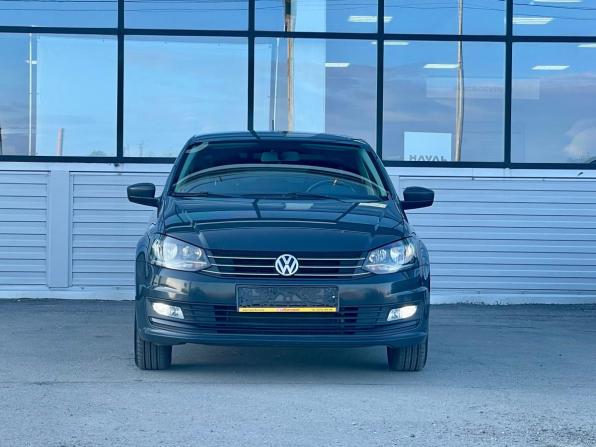 Volkswagen Polo V Рестайлинг с пробегом 2018 года, цена 1 050 000 рублей, 137400 км, седан, Автокод Объявления