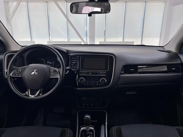 Mitsubishi Outlander III Рестайлинг 3 с пробегом 2018 года, цена 1 899 000 рублей, 92417 км, внедорожник, Автокод Объявления