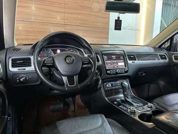 Volkswagen Touareg II Рестайлинг с пробегом 2016 года, цена 2 499 990 рублей, 240519 км, внедорожник, Автокод Объявления