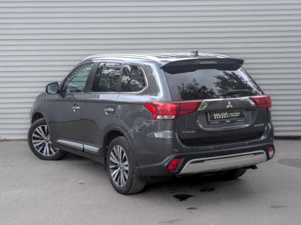 Mitsubishi Outlander III Рестайлинг 3 с пробегом 2019 года, цена 2 550 000 рублей, 109469 км, внедорожник, Автокод Объявления