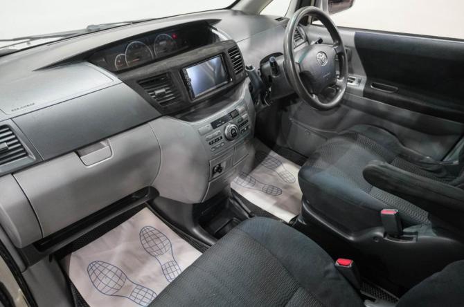 Toyota Voxy I (R60) с пробегом 2006 года, цена 949 000 рублей, 282000 км, компактвэн, Автокод Объявления