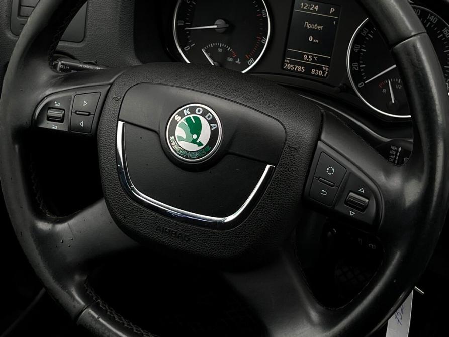 Skoda Octavia II (A5) Рестайлинг Санкт-Петербург  - изображение 21