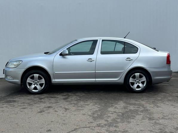 Skoda Octavia II (A5) Рестайлинг с пробегом 2012 года, цена 940 000 рублей, 164395 км, лифтбек, Автокод Объявления