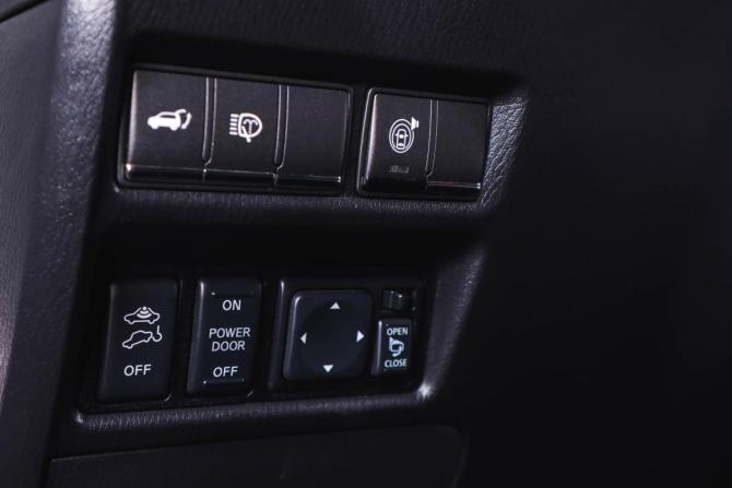 Nissan Patrol VI (Y62) с пробегом 2012 года, цена 2 549 000 рублей, 179596 км, внедорожник, Автокод Объявления