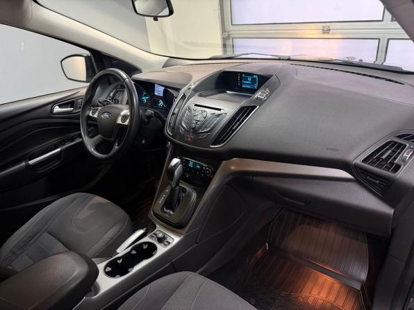 Ford Kuga II с пробегом 2015 года, цена 1 396 000 рублей, 95888 км, внедорожник, Автокод Объявления