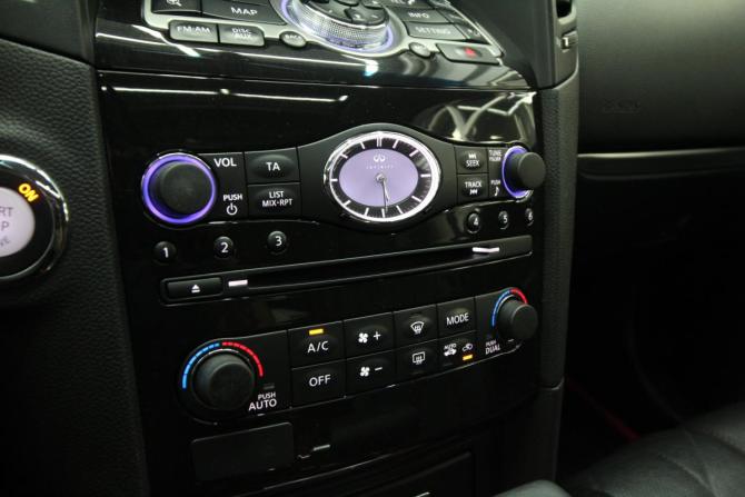 Infiniti QX70 с пробегом 2014 года, цена 2 800 000 рублей, 77829 км, внедорожник, Автокод Объявления
