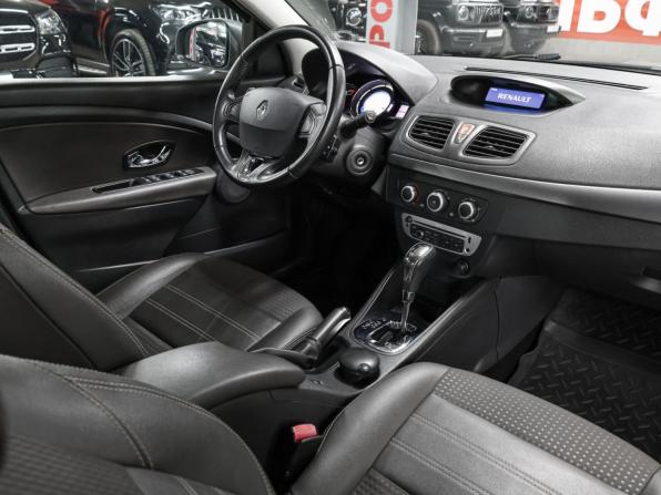 Renault Fluence I Рестайлинг с пробегом 2014 года, цена 879 000 рублей, 61000 км, седан, Автокод Объявления