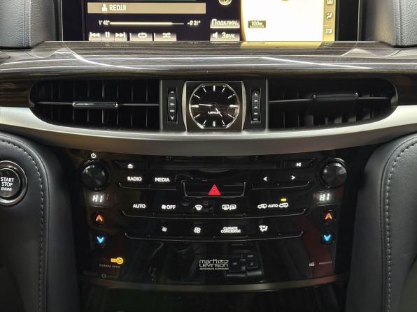 Lexus LX III Рестайлинг 2 с пробегом 2021 года, цена 11 750 000 рублей, 65539 км, внедорожник, Автокод Объявления