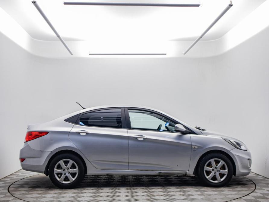 Hyundai Solaris I Москва  - изображение 4